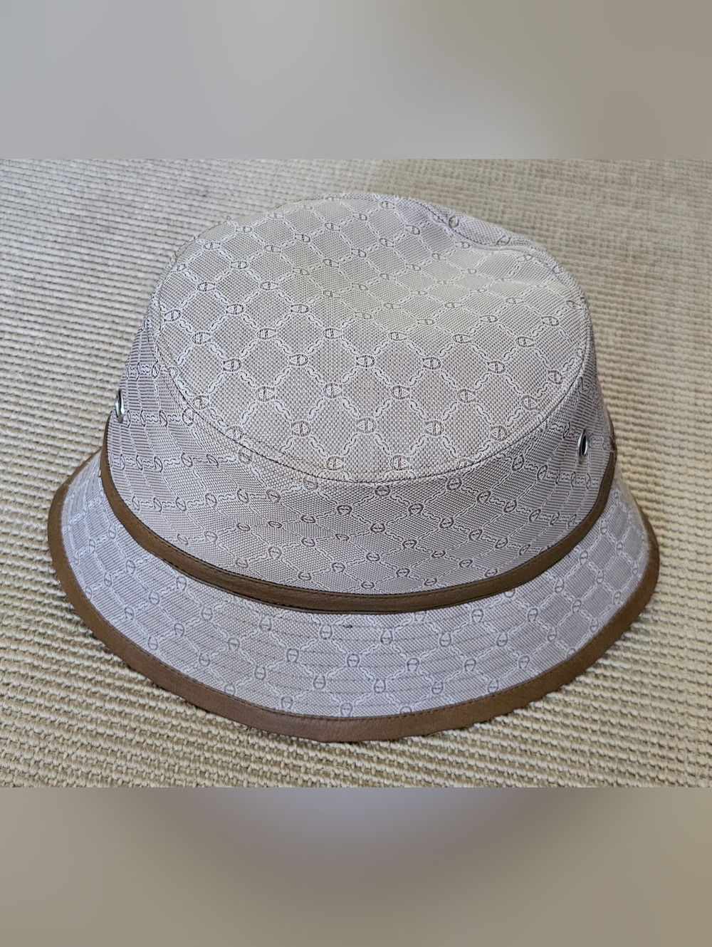Etienne Aigner NWT Beige Patterned Bucket Hat with Brown Trim - Men's Size L/XL - Picture 6 of 11